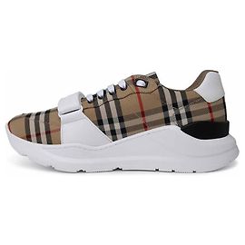 Burberry Baskets Vintage en Coton à Carreaux pour Femme Marron