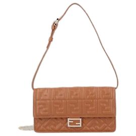 Fendi Tube Wallet On Chain Braun Lammleder
