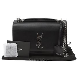 Autre Marque Sunset Medium Crossbody-Tasche aus glattem Leder mit Kette Black Silver