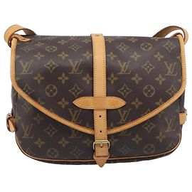LOUIS VUITTON Monogram Saumur 30 Shoulder Bag M42256 LV Auth 209097V - Jerrillo