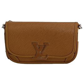 Louis Vuitton Buci pelle Epi cognac