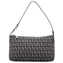 Fendi Pochette aus schwarzem Zucchino-Canvas