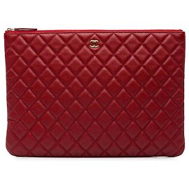 Clutch Chanel Red Large Quilted Caviar O Case