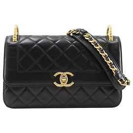 Borsa a tracolla Chanel Matelassé con catena