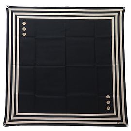 NOVO LENÇO CHANEL EM SEDA BOTÕES LOGO CC PRETO QUADRADO 90