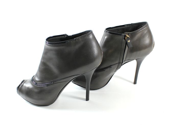 Botines Louis Vuitton Intense Gris Cuero - vista 6