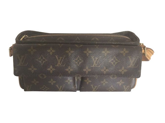 Borsa a tracolla Louis Vuitton rossa in Alcantara - vista 2