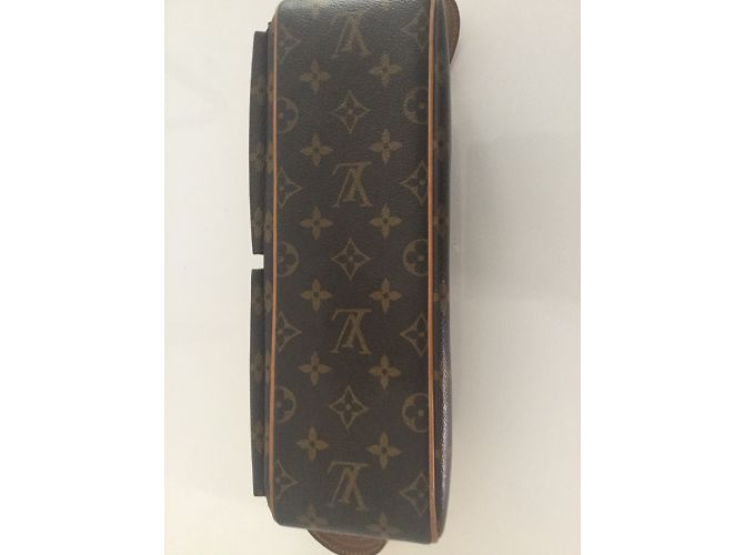 Borsa a tracolla Louis Vuitton rossa in Alcantara - vista 4