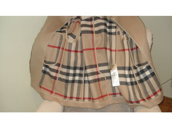 Burberry Brit Abrigos, Ropa de calle - vista 4