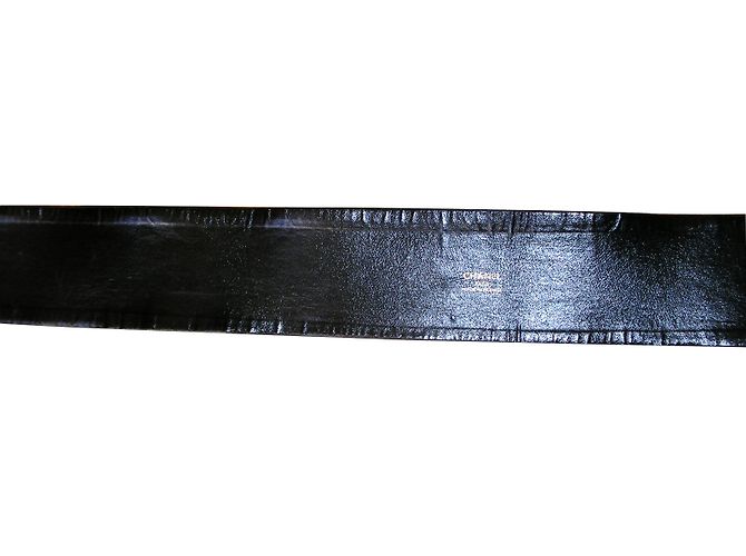 Cinturón Chanel de cuero negro con hebilla dorada - vista 3