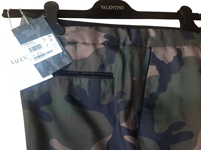 Pantalones Valentino Caqui de Algodón Camuflaje - vista 2