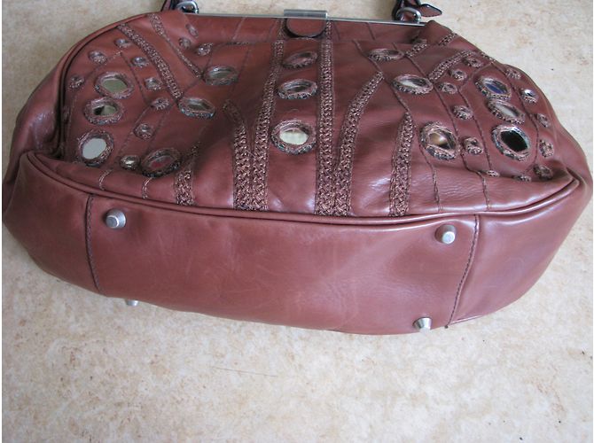 Barbara Bui Handtasche aus braunem Leder mit Spiegelelementen - Ansicht 3