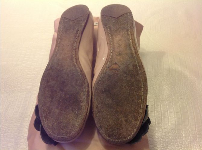 Prada Ballerinas aus Lackleder Bicolor Blume - Ansicht 4