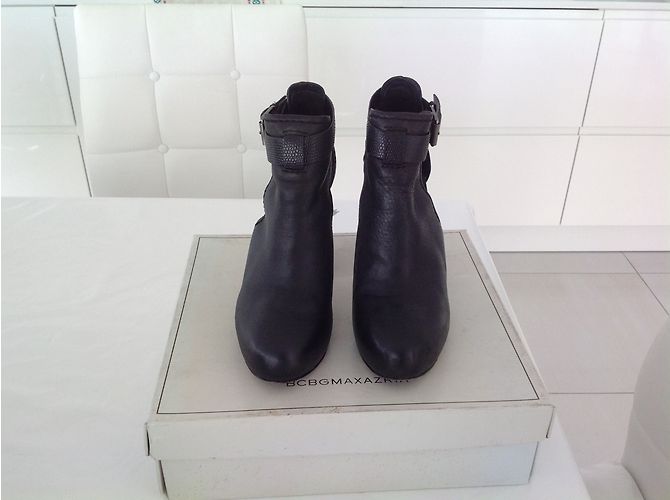 Stivaletti Bcbg Max Azria in pelle nera Nero - vista 3