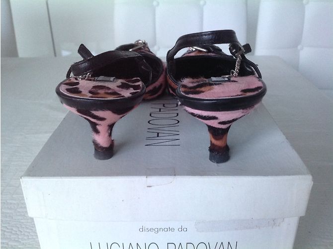 Luciano Padovan Leopard Print Leather Heels - view 3