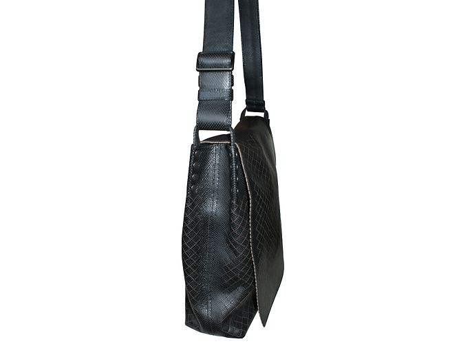 Borsa Messenger Bottega Veneta in pelle nera Nero - vista 2