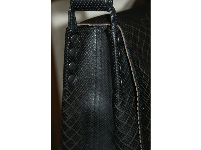 Borsa Messenger Bottega Veneta in pelle nera Nero - vista 5
