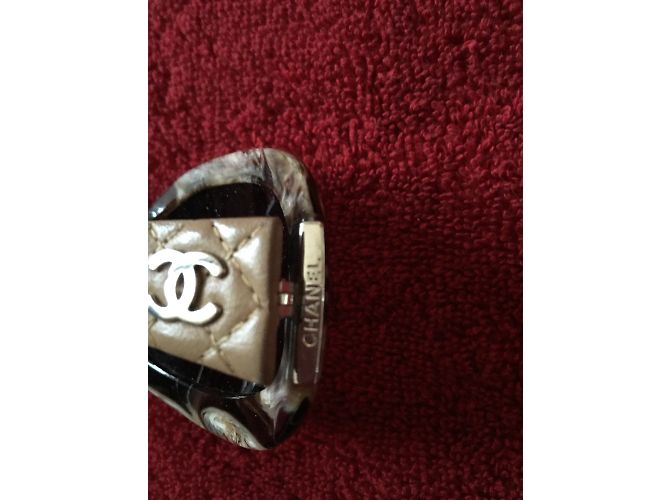Chanel Sonnenbrille aus beige gestepptem Leder - Ansicht 5