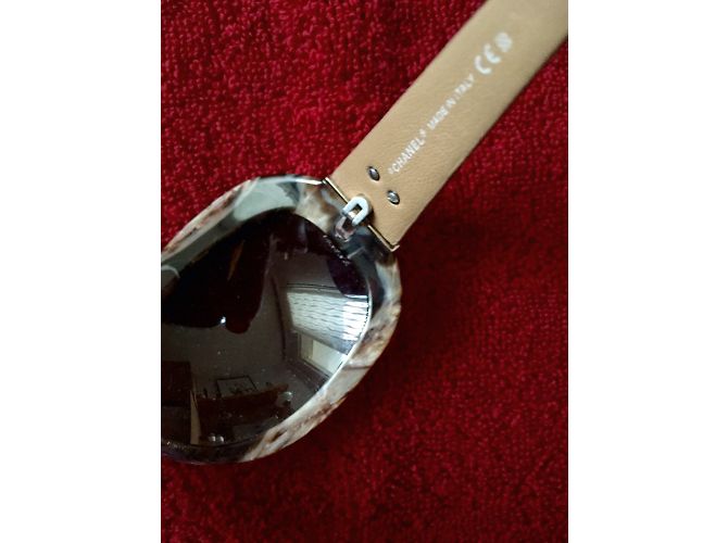 Chanel Sonnenbrille aus beige gestepptem Leder - Ansicht 6