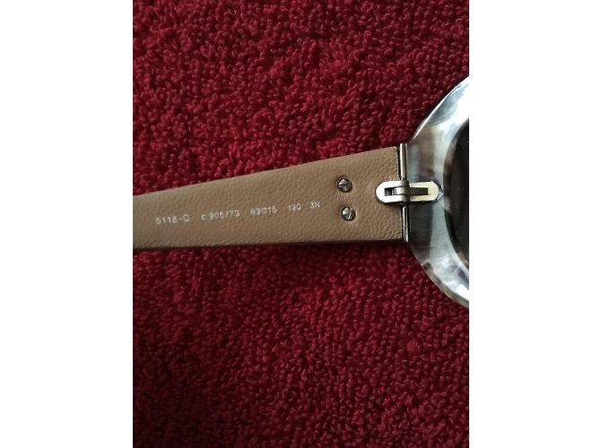 Chanel Sonnenbrille aus beige gestepptem Leder - Ansicht 7