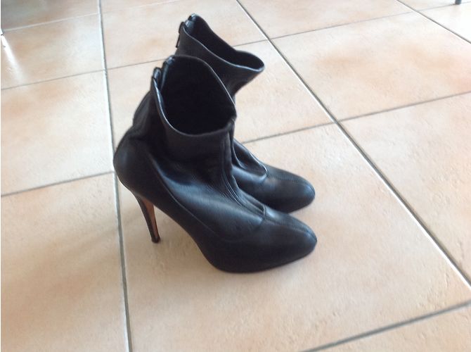 Stivaletti Brian Atwood in pelle nera Nero - vista 3