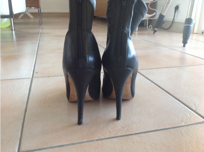 Stivaletti Brian Atwood in pelle nera Nero - vista 4