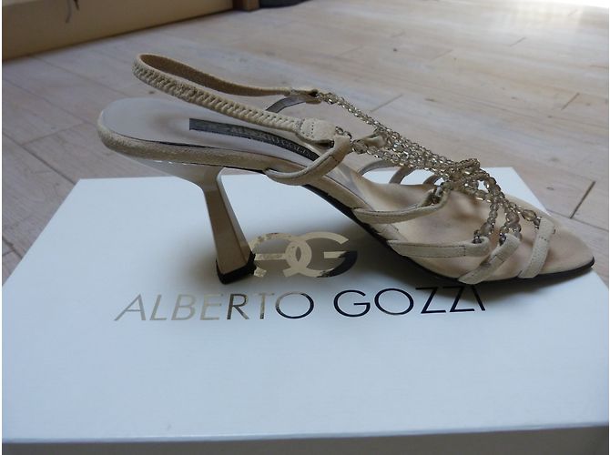 Autre Marque Sandali Alberto Gozzi in pelle beige con perle - vista 4