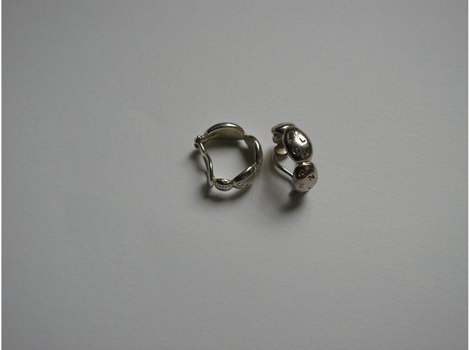 Orecchini Chanel a cerchio in argento - vista 5