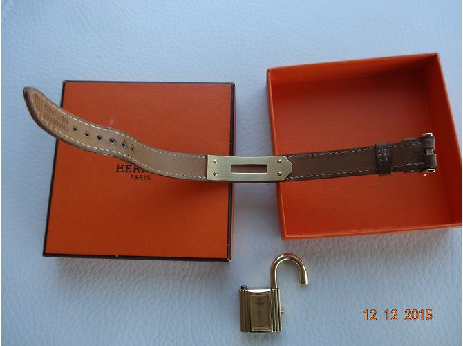 Relógio Hermès Kelly Caixa de Cadeado Ouro Couro Barenia Marrom - vista 6