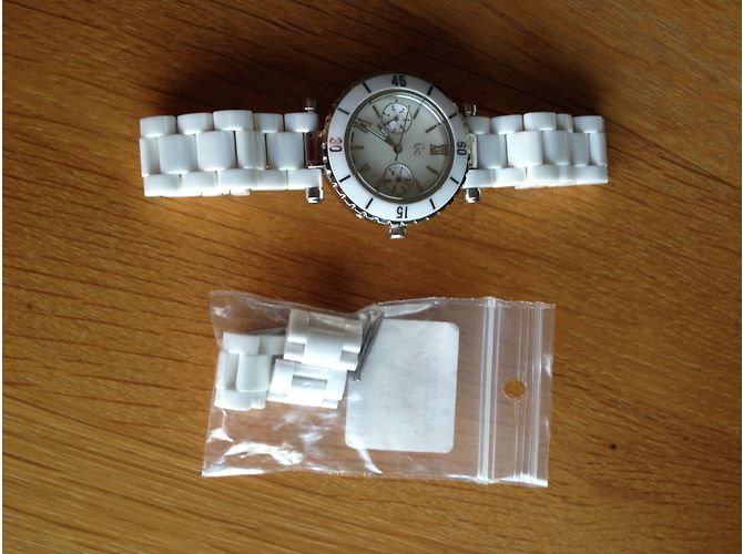 Guess Driver Chic Uhr aus weißer Keramik 34mm - Ansicht 4