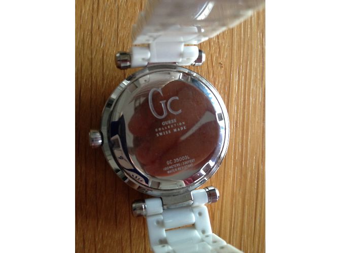 Guess Driver Chic Uhr aus weißer Keramik 34mm - Ansicht 6