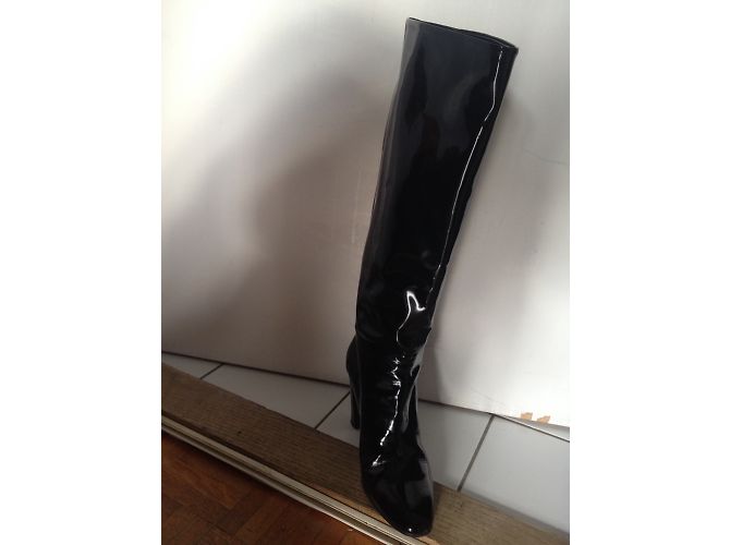 Botas Pierre Hardy de charol negro con tacón alto - vista 3