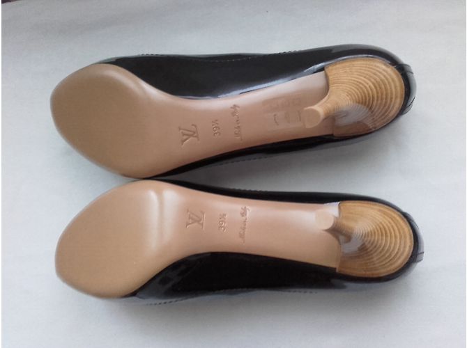 Louis Vuitton Heels Brown - view 3
