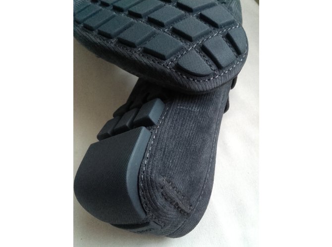 Louis Vuitton Mocassini Slip on - vista 3