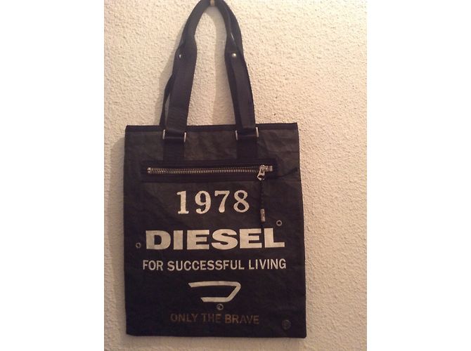Diesel Totes - vista 3