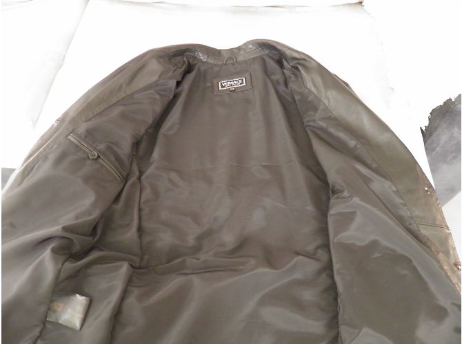 Abrigo de cuero negro Versace Jeans Couture - vista 3