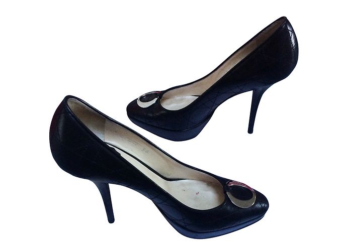 Décolleté Christian Dior in pelle nera misura 36 - vista 2