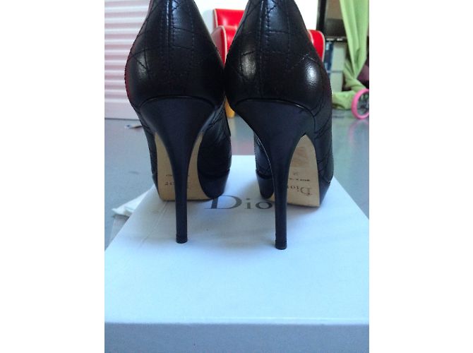 Décolleté Christian Dior in pelle nera misura 36 - vista 5