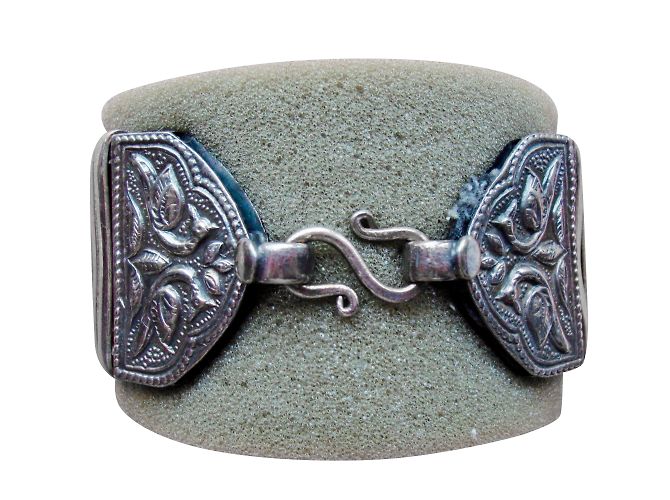 Autre Marque Bracciale largo in argento stile orientale - vista 2
