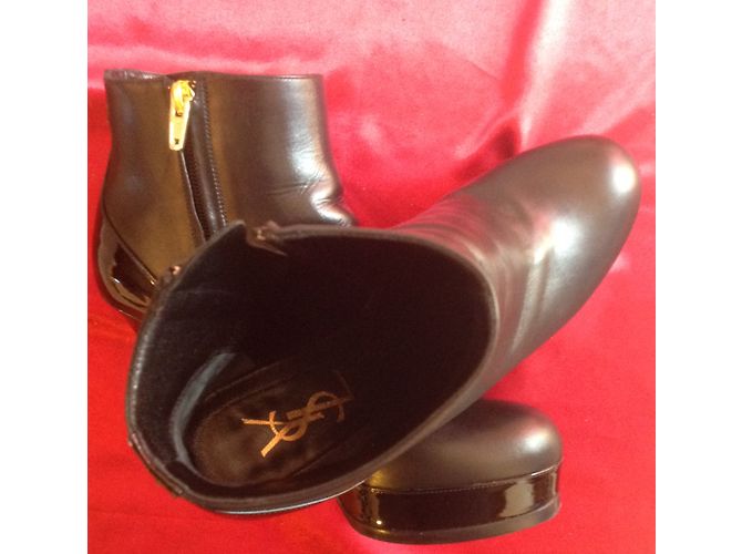 Stivaletti Yves Saint Laurent in pelle nera Nero - vista 10