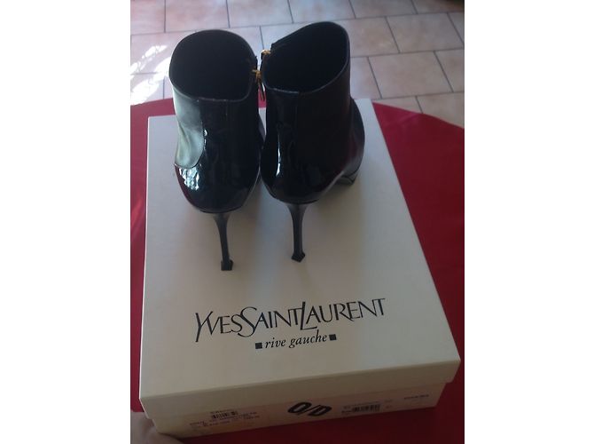 Stivaletti Yves Saint Laurent in pelle nera Nero - vista 12