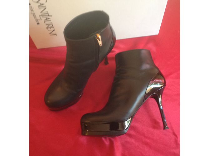 Stivaletti Yves Saint Laurent in pelle nera Nero - vista 3