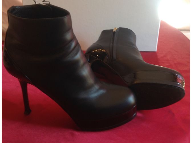Stivaletti Yves Saint Laurent in pelle nera Nero - vista 6