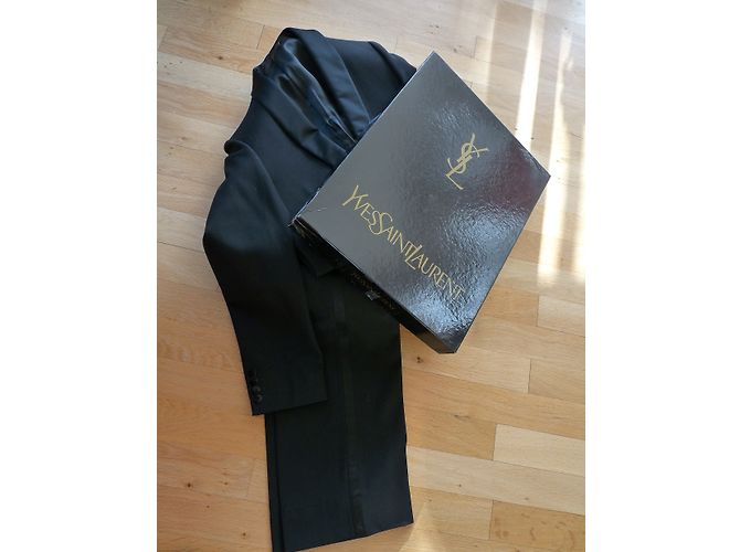 Yves Saint Laurent Ternos - vista 4