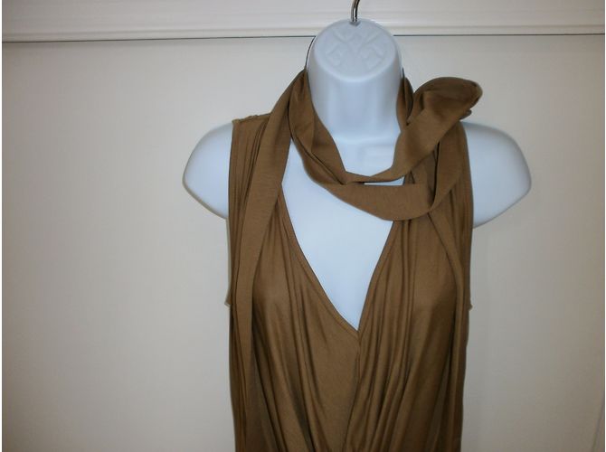 Plein Sud Top de Viscosa con Cuello en V Drapeado Camel Caramelo - vista 2