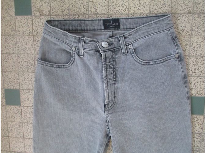 Trussardi Jeans Graue Baumwoll Jeans Gerade Schnitt Taille 27 - Ansicht 3