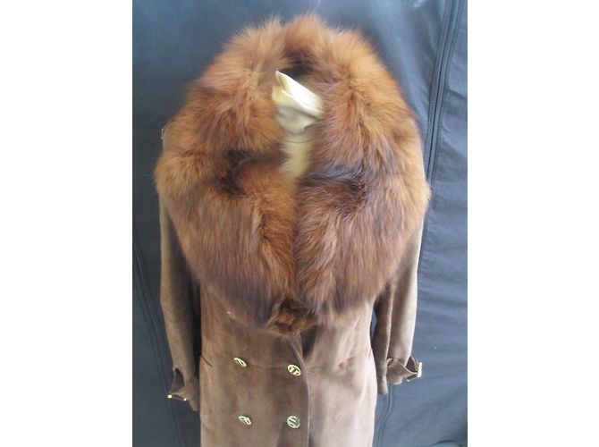 Gabardina Lanvin de Ante con Cuello de Piel de Zorro Marrón Castaño - vista 4