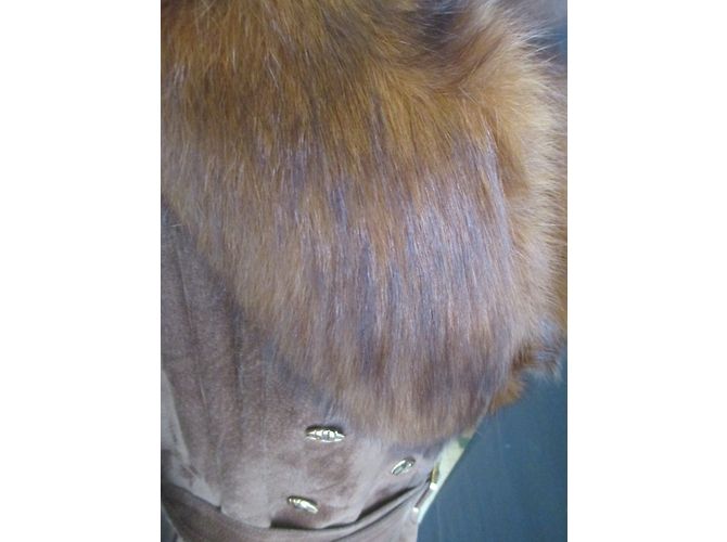 Gabardina Lanvin de Ante con Cuello de Piel de Zorro Marrón Castaño - vista 7