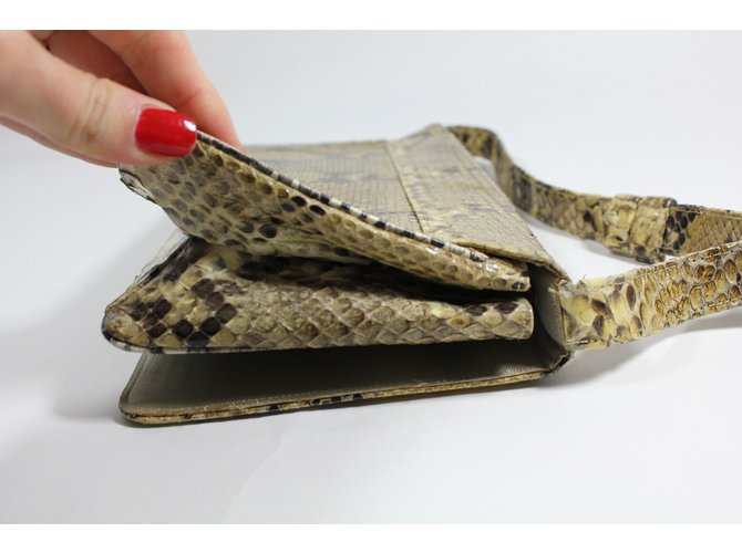 Autre Marque Clutch in pitone giallo e marrone - vista 9