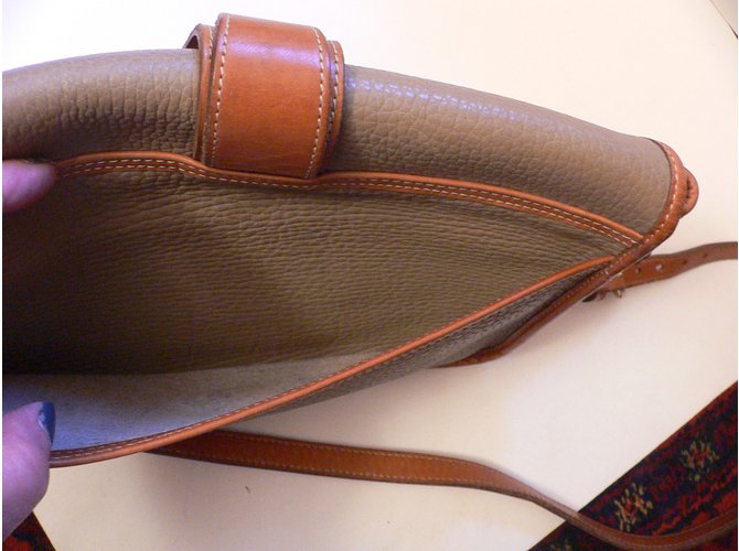 Dooney & Bourke Borse Taupe - vista 10